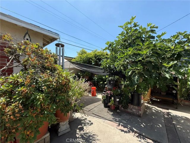 2714 E Harrison, Carson, CA 90810