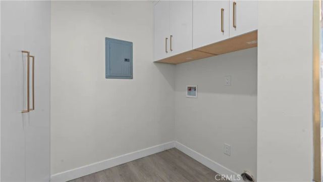 1230 Spazier Avenue, Glendale, CA 91201