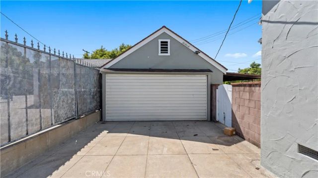 1230 Spazier Avenue, Glendale, CA 91201