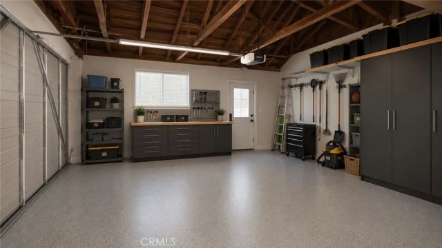1230 Spazier Avenue, Glendale, CA 91201