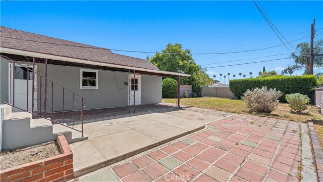 1230 Spazier Avenue, Glendale, CA 91201