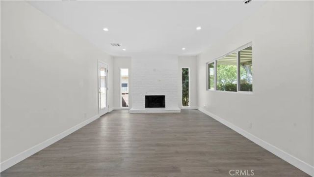1230 Spazier Avenue, Glendale, CA 91201