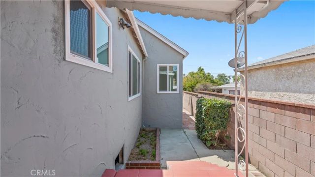 1230 Spazier Avenue, Glendale, CA 91201