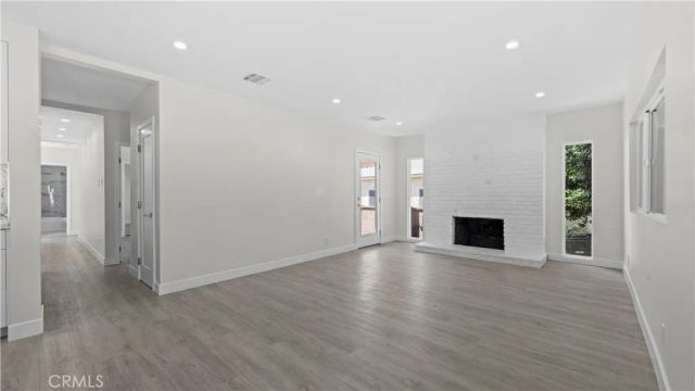 1230 Spazier Avenue, Glendale, CA 91201