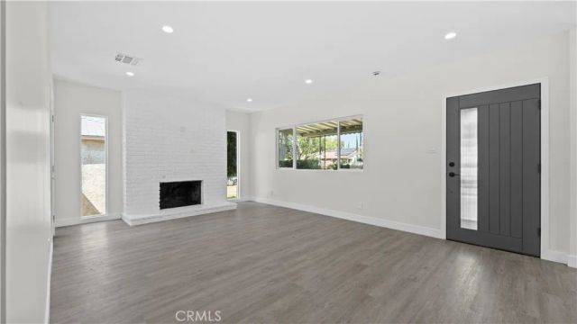 1230 Spazier Avenue, Glendale, CA 91201