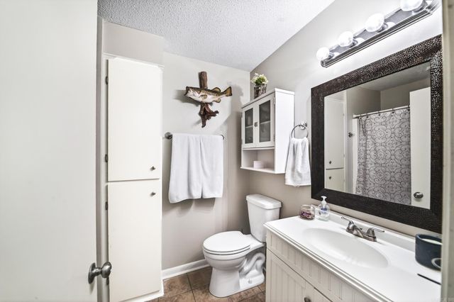 32 Mark Lynn Circle, Cabot, AR 72023