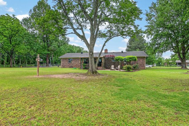 32 Mark Lynn Circle, Cabot, AR 72023