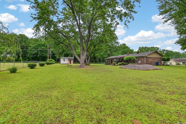 32 Mark Lynn Circle, Cabot, AR 72023