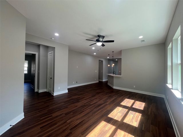 28811 Champion Oaks Dr, Magnolia, TX 77354