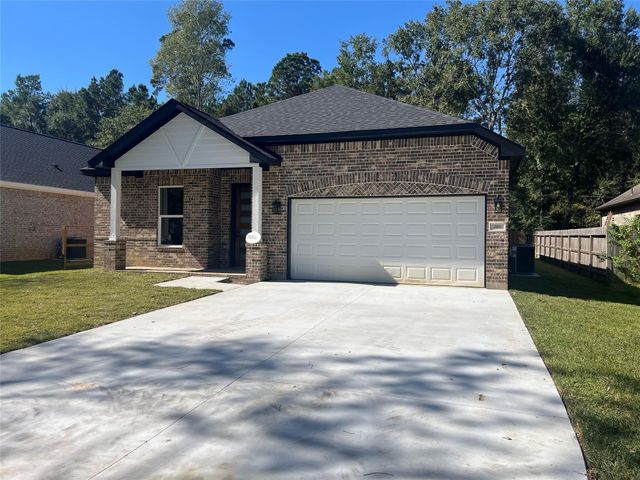 28811 Champion Oaks Dr, Magnolia, TX 77354