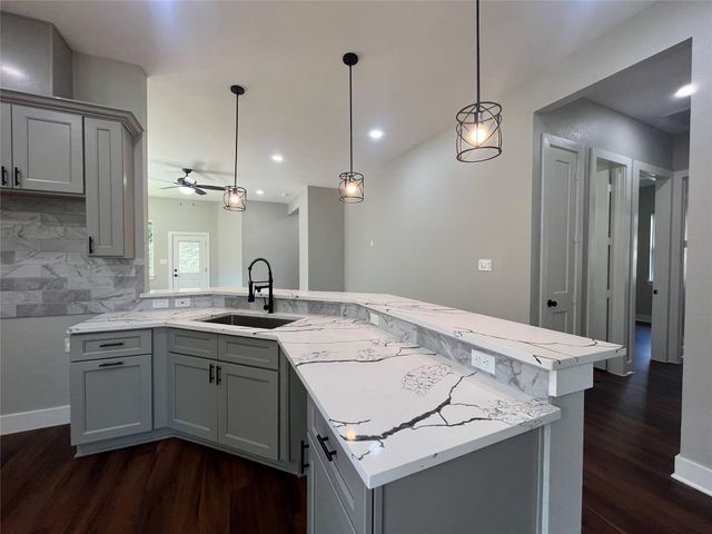28811 Champion Oaks Dr, Magnolia, TX 77354