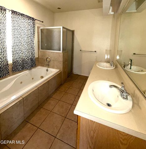 804 BONNIE Court, Santa Teresa, NM 88008