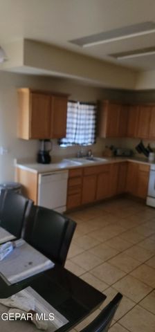 804 BONNIE Court, Santa Teresa, NM 88008