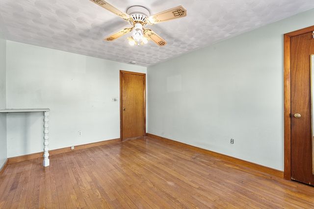 55 Garland St, Everett, MA 02149