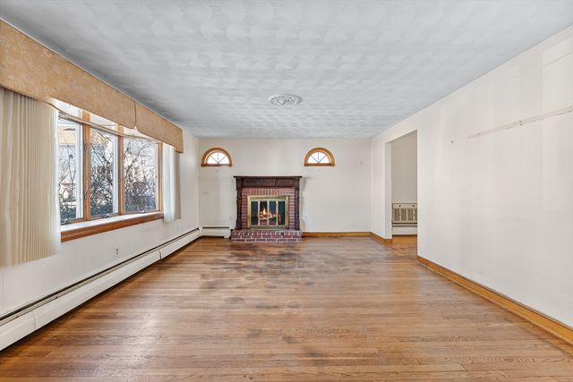 55 Garland St, Everett, MA 02149