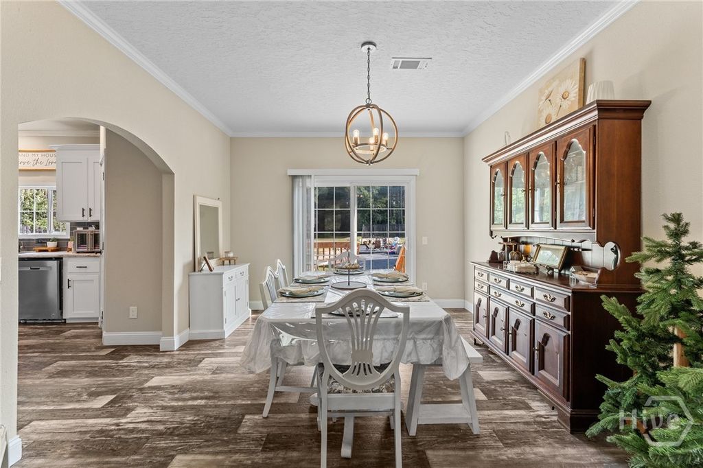 Image 10 of property listing at 302 Middleton Road, Guyton, GA 31312