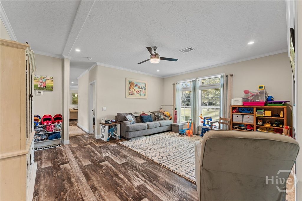 Image 31 of property listing at 302 Middleton Road, Guyton, GA 31312