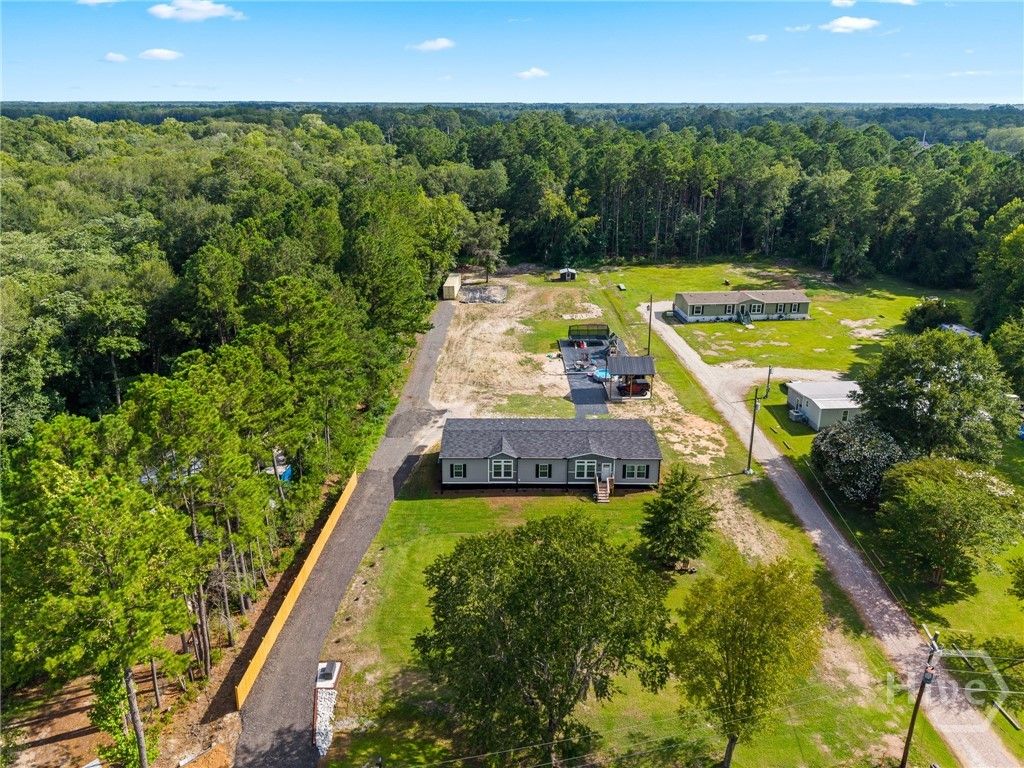 Image 40 of property listing at 302 Middleton Road, Guyton, GA 31312