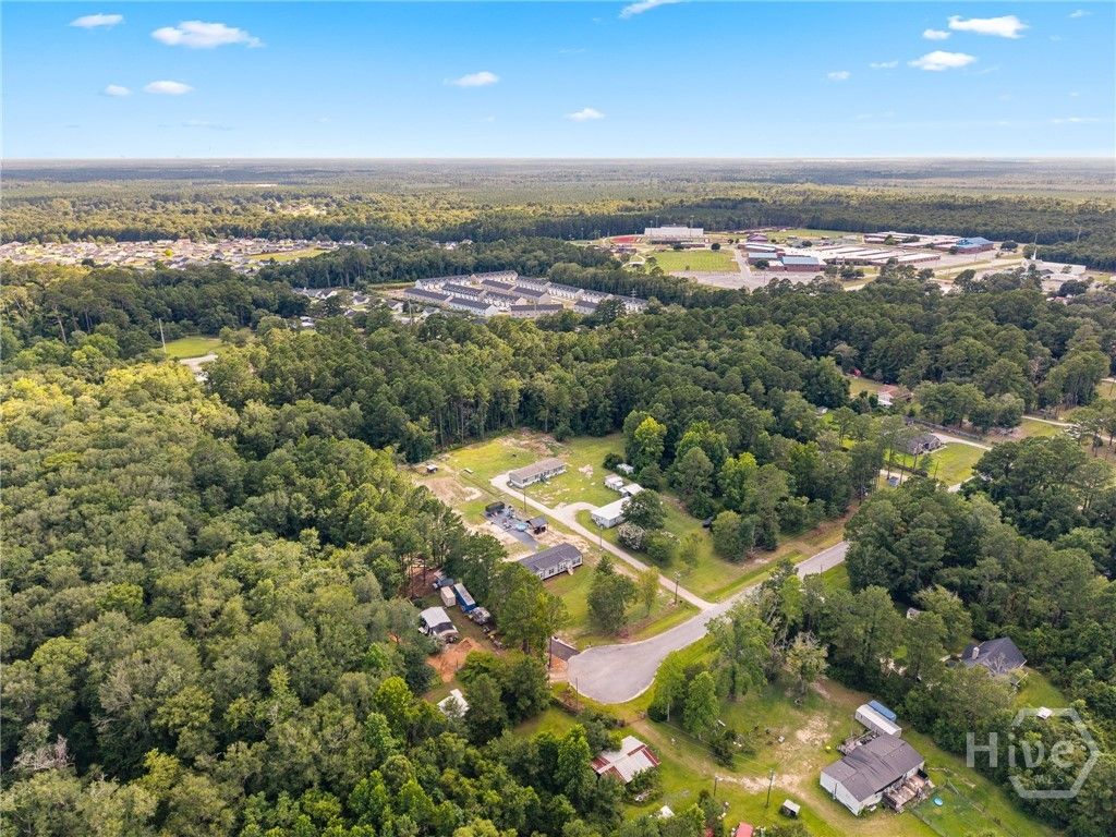 Image 42 of property listing at 302 Middleton Road, Guyton, GA 31312