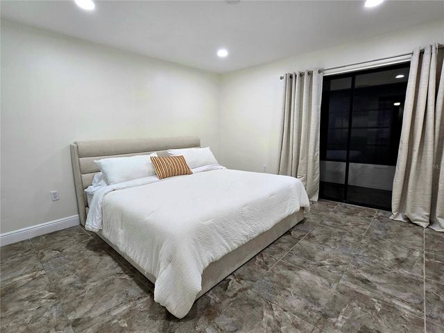 2009 HAMMOCK PINE BOULEVARD 2009, Clearwater, FL 33761