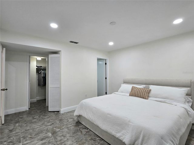 2009 HAMMOCK PINE BOULEVARD 2009, Clearwater, FL 33761