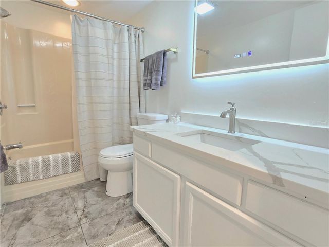 2009 HAMMOCK PINE BOULEVARD 2009, Clearwater, FL 33761