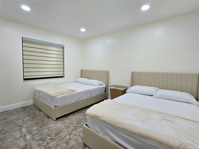 2009 HAMMOCK PINE BOULEVARD 2009, Clearwater, FL 33761