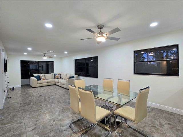 2009 HAMMOCK PINE BOULEVARD 2009, Clearwater, FL 33761