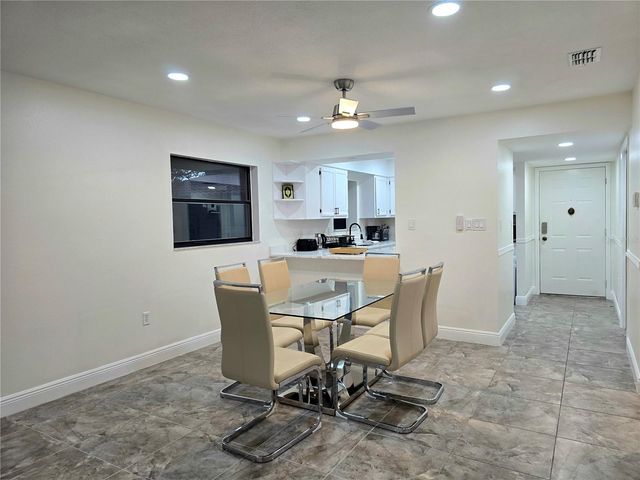 2009 HAMMOCK PINE BOULEVARD 2009, Clearwater, FL 33761