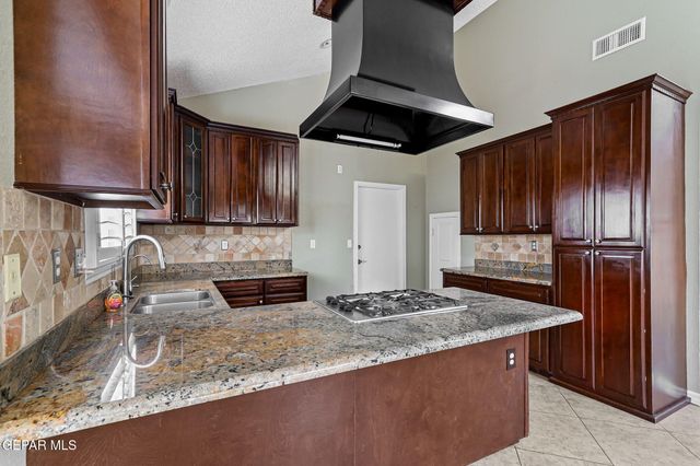 5628 BUCKLEY Drive, El Paso, TX 79912