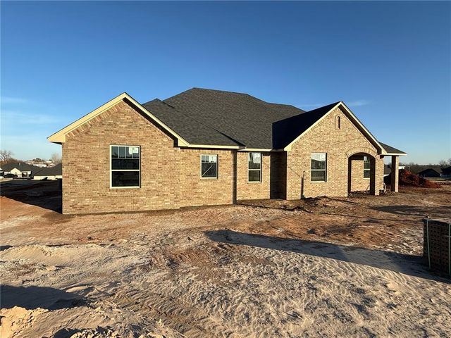 1185 Wolk Creek Drive, Blanchard, OK 73010