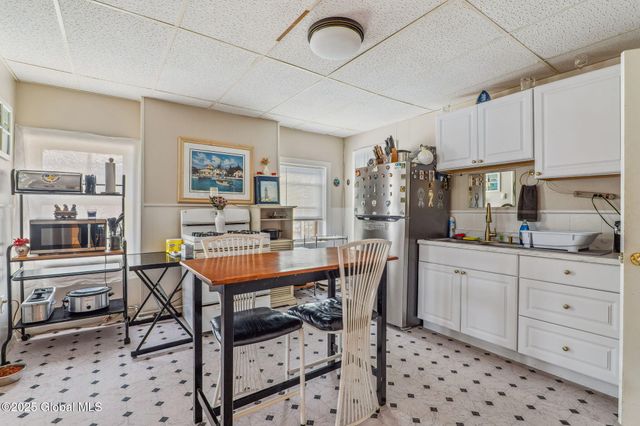 462-470 2nd Avenue, Troy, NY 12182