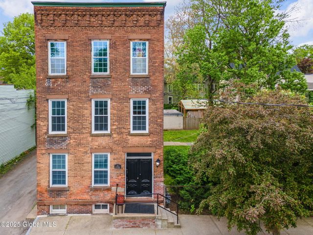 462-470 2nd Avenue, Troy, NY 12182
