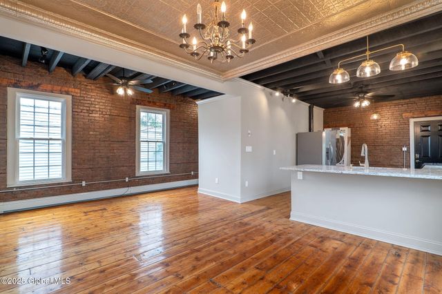 462-470 2nd Avenue, Troy, NY 12182