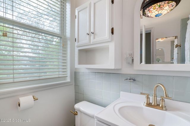 462-470 2nd Avenue, Troy, NY 12182