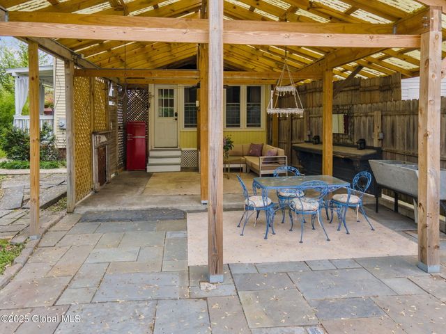 462-470 2nd Avenue, Troy, NY 12182