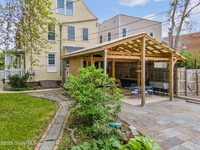 462-470 2nd Avenue, Troy, NY 12182