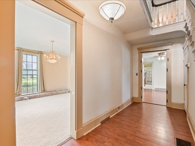 4804 NORTHWEST Boulevard, Davenport, IA 52806