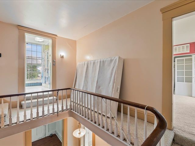 4804 NORTHWEST Boulevard, Davenport, IA 52806