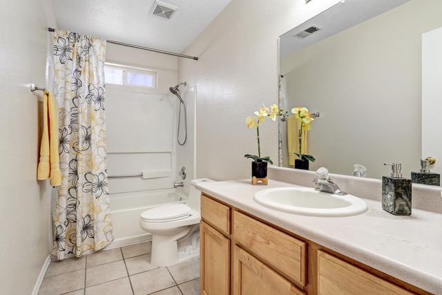 427 De Soto Street SE, Albuquerque, NM 87123