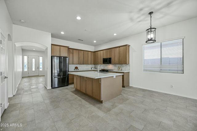 12568 W CHUCKS Avenue, Peoria, AZ 85383