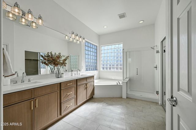 12568 W CHUCKS Avenue, Peoria, AZ 85383