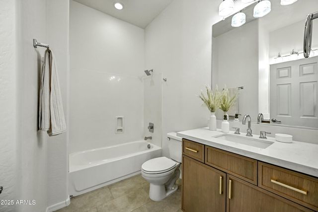 12568 W CHUCKS Avenue, Peoria, AZ 85383