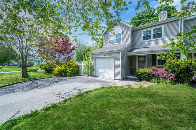 22 Walnut Street, Central Islip, NY 11722