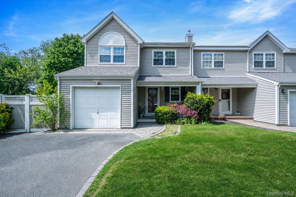 22 Walnut Street, Central Islip, NY 11722