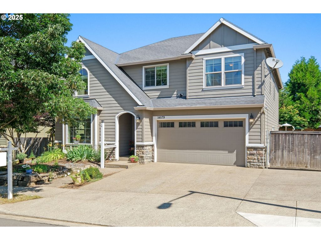 14579 RIVER BIRCH Pl, Oregon City, OR 97045