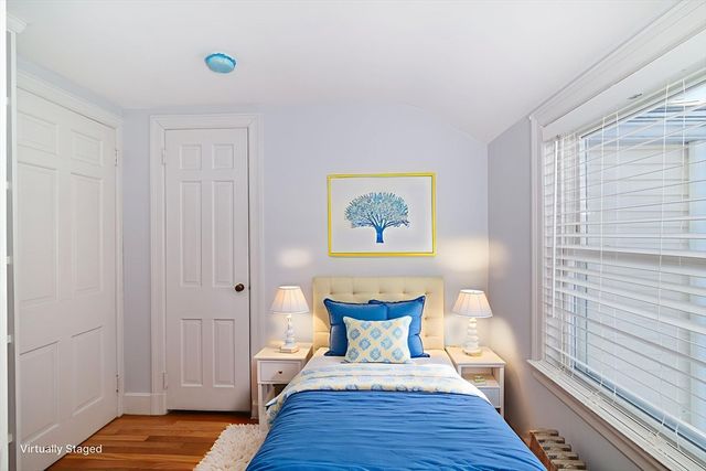 865 E Squantum St, Quincy, MA 02171