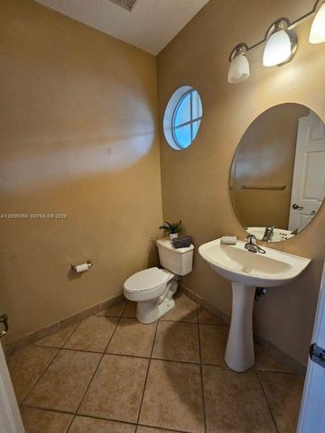 2779 S Evergreen Circle, Boynton Beach, FL 33426