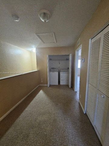 2779 S Evergreen Circle, Boynton Beach, FL 33426