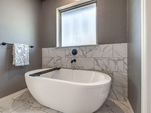 4844 Constitution Lane, Tuttle, OK 73089